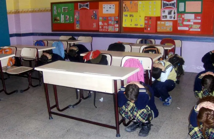 Çocuklara deprem nasıl anlatılmalı? İşte uzmanlardan ailelere tavsiyeler