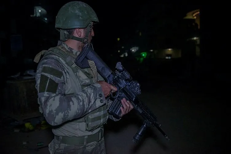 Mehmetçiğin Afrin’de gece nöbeti