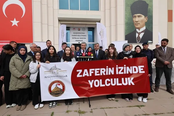 zaferin-izinde-yolculuk-basladi-afyonda-ogrenciler-tarihle-bulusuyor-1776259854917.jpg