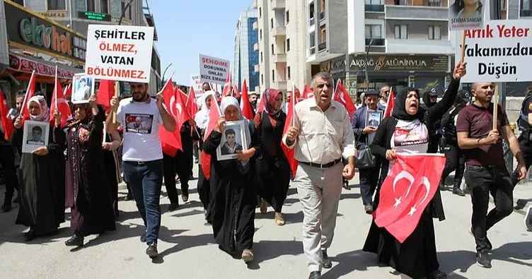 Vanlı aileler HDP İl Başkanlığı önündeki eylemlerini sürdürdü