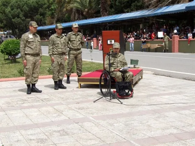 Engellilerin bir günlük askerlik heyecanı