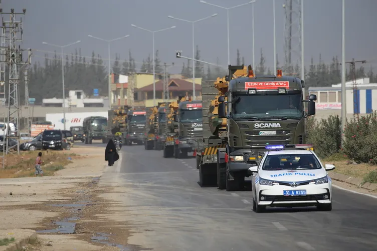 Sınırda askeri hareketlilik devam ediyor!