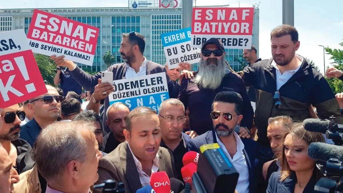 Otobüs sahipleri alacakları için eyleme hazırlanıyor