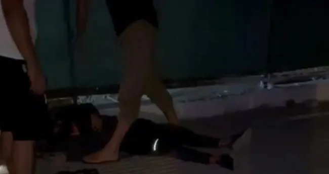 Alanya’da 1 kişinin öldüğü silahlı kavgada 2 zanlı tutuklandı Alanya’da 1 kişinin öldüğü silahlı kavgada 2 zanlı tutuklandı