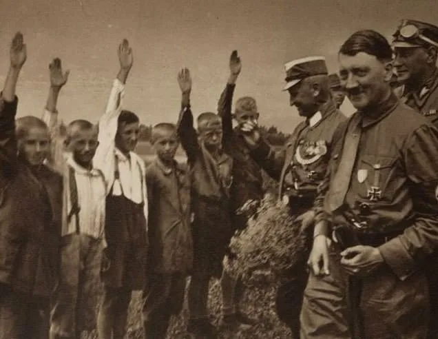 Hitler’in görülmemiş fotoğrafları