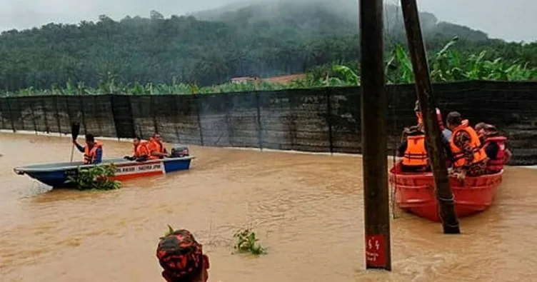 Malezya’da toprak kayması: 40 kişi tahliye edildi