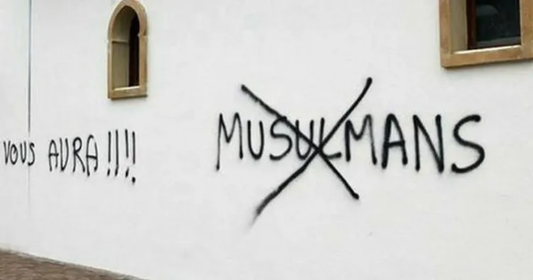İtalya’da İslam merkezine saldırı
