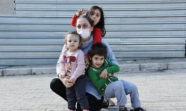 Dört çocukla enkaz altından kurtuldu