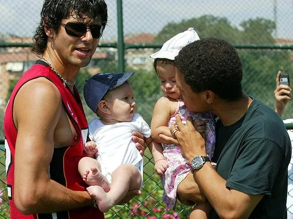 Fenerbahçe'nin unutulmaz futbolcusu Alex de Souza, 41 yaşında!