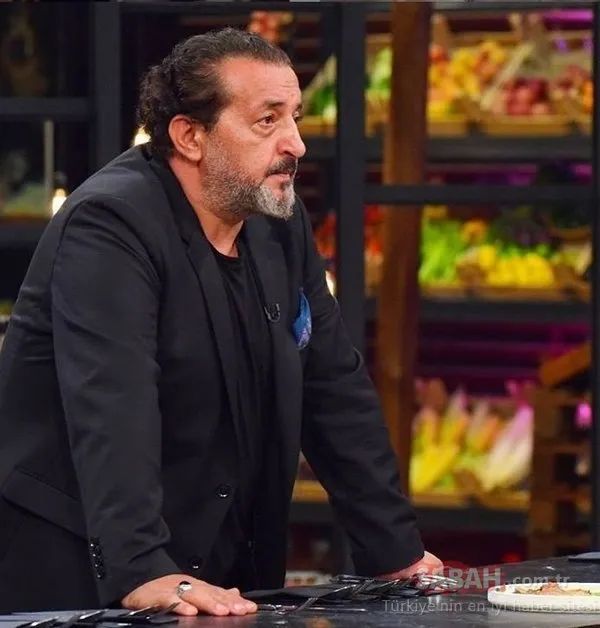MasterChef Mehmet Yalçınkaya’nın kızı Sude sosyal medyada ilgi odağı oldu! Mehmet Yalçınkaya’nın kızı Sude’nin duru güzelliğine övgüler yağdı…
