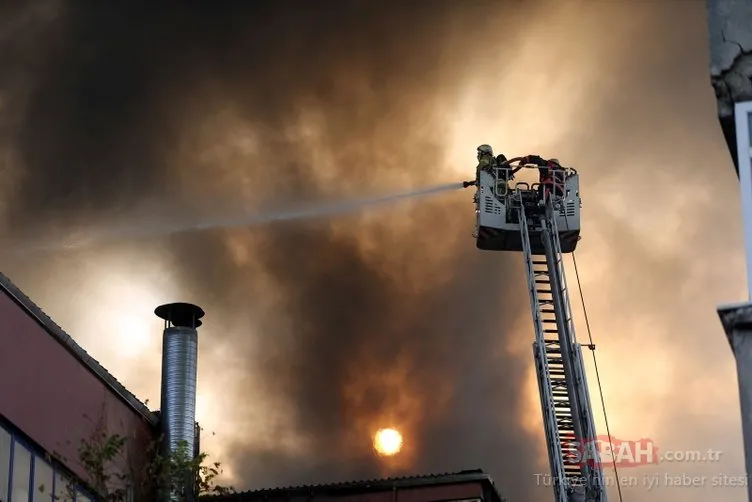 İstanbul’da iplik fabrikasında yangın!