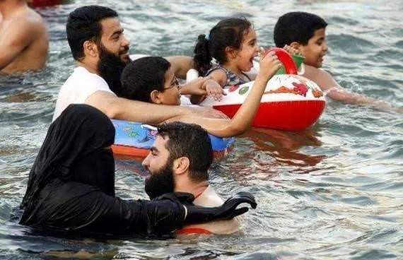 En acayip plaj fotoğrafları