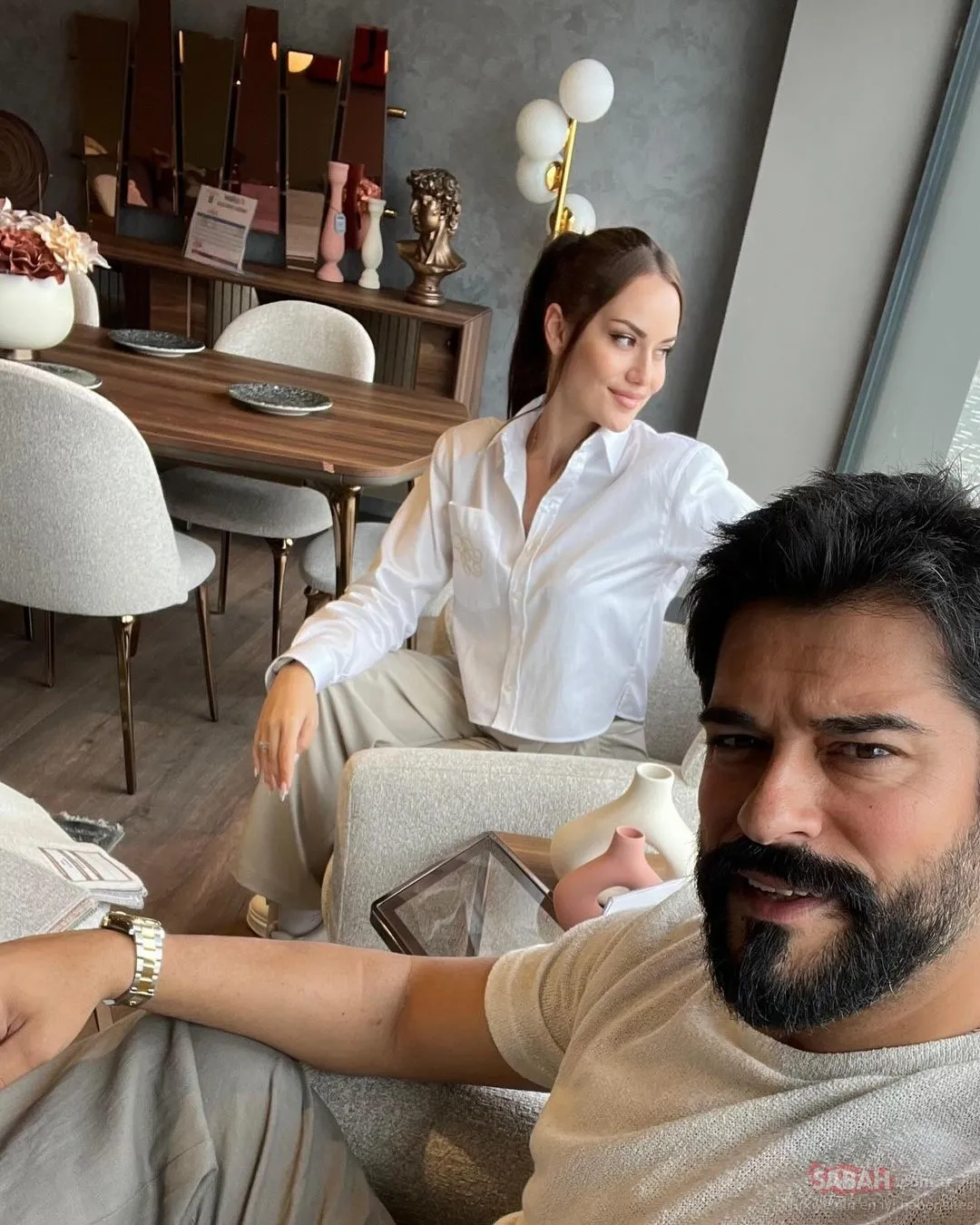 Fahriye Evcen Ve Burak z ivit ten Sette A k Pozu Magazin Haberleri fahriye-evcen-ve-burak-z-ivit-ten-sette-a-k-pozu-magazin-haberleri