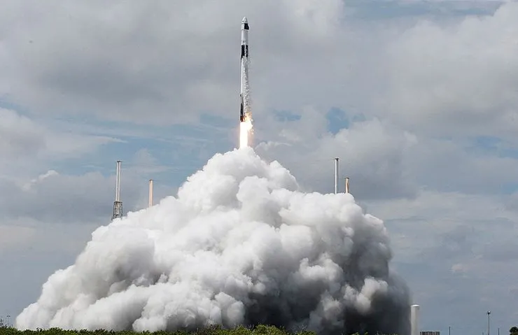 SpaceX’in Crew-9 misyonu uzay yolcuğuna başladı! Mahsur kalan 2 astronot ile Dünya’ya dönecekleri tarih belli oldu...