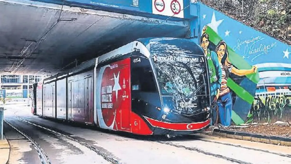 Tramvay ücretsiz stada ring seferi var