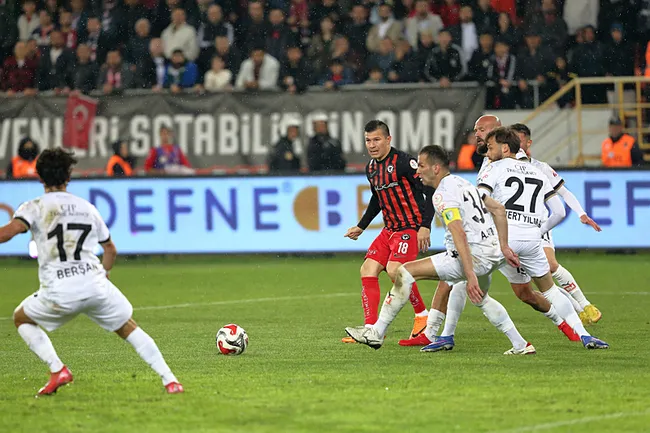 corum-fk-uzatmalarda-guldu-adini-finale-yazdirdi-1778874757323.jpg