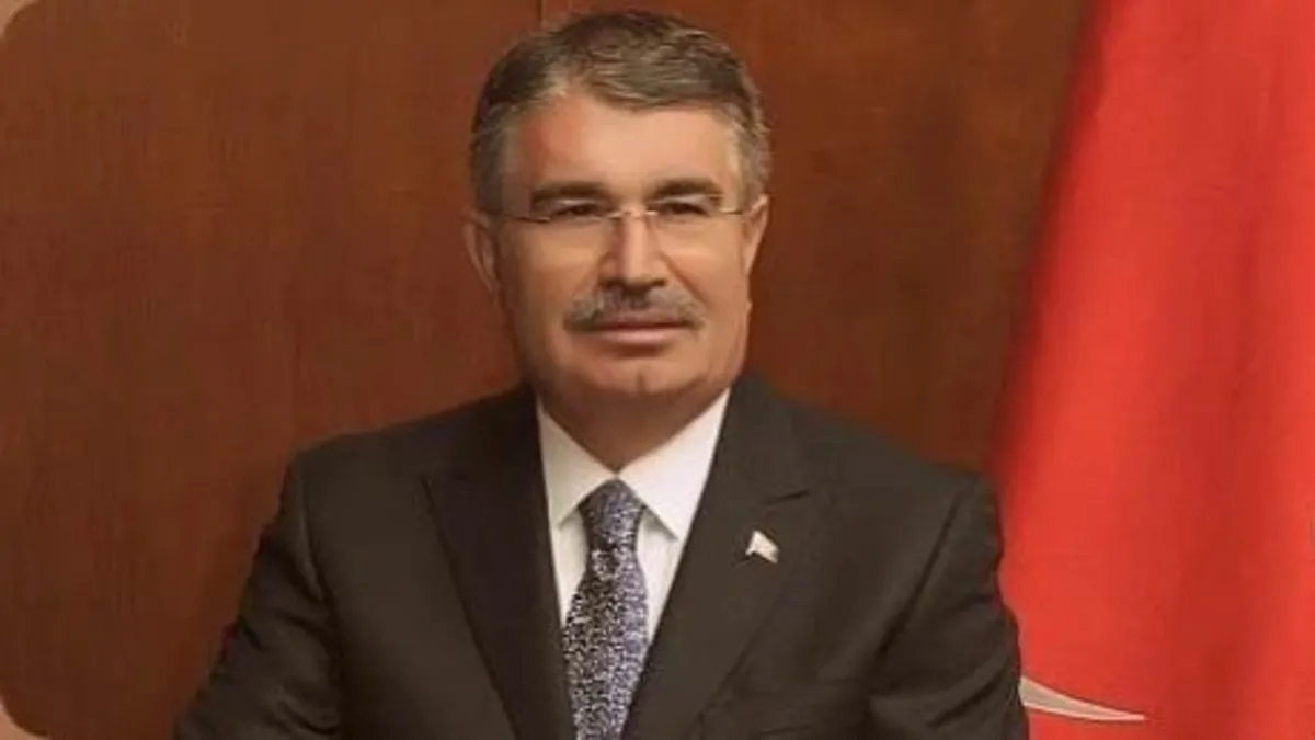 SON DAKİKA... Alihan Kuriş Suç Örgütü soruşturmasında yeni gelişme! Eski bakan İdris Naim Şahin adliyede!