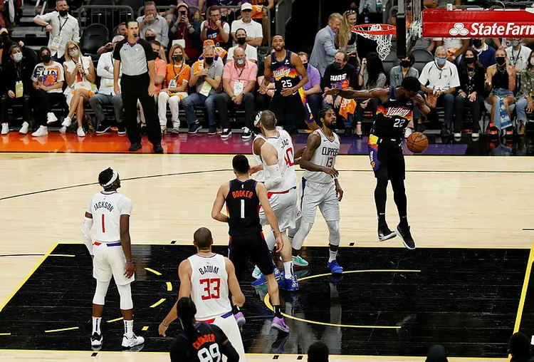 hawks-nba-dogu-konferansi-lideri-76ersi-eledi-phoenix-ise-finalde-kazandi-1624261690767.jpg