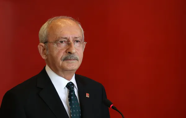 Tele1'de başörtüsüyle ilgili skandal sözler! Türkiye Barolar Birliği Başkanı Sağın canlı yayında kin kustu