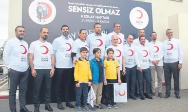 Dev adamlar kan bağışı için sahada