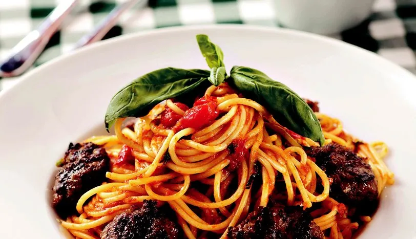 Kofteli Spagetti Tarifi Manti Ve Makarnalar Sofra