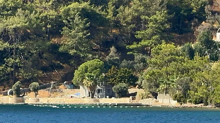 Şahan Gökbakar’ın denize sıfır kaçak villası için bakanlıktan son uyarı!