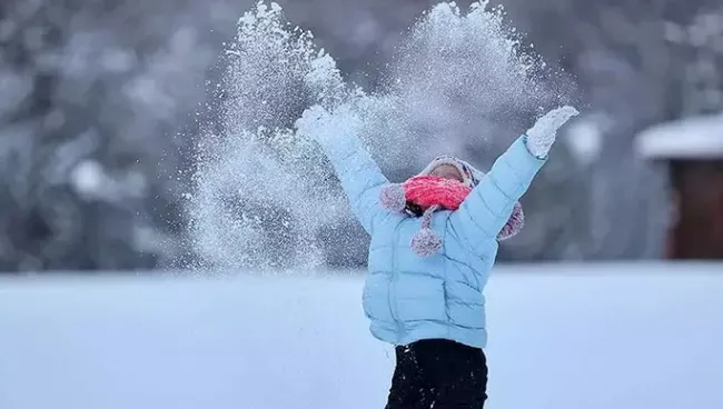 agrida-yarin-okullar-tatil-olacak-mi-9-ocak-cuma-agri-valiliginden-kar-tatili-aciklamasi-var-mi-son-durum-ne-1767877810009.jpg
