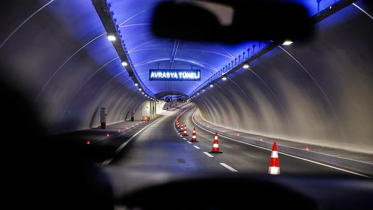 Avrasya Tüneli bir süre trafiğe kapatılacak! Avrasya Tüneli bir süre trafiğe kapatılacak!