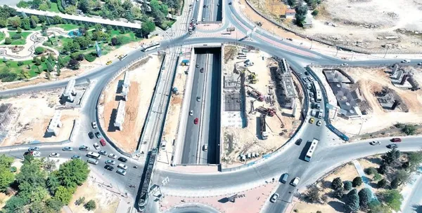 konya-buyuksehirden-tarihi-ulasim-yatirimlari-1790097326101.jpeg