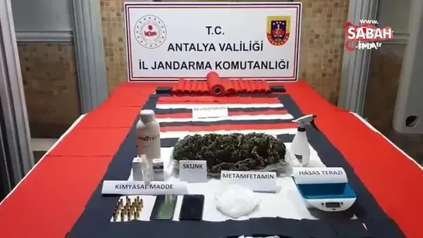 Antalya'da zehir tacirlerine büyük darbe: 384 milyon liralık uyuşturucu maddeleri ele geçirildi | Video