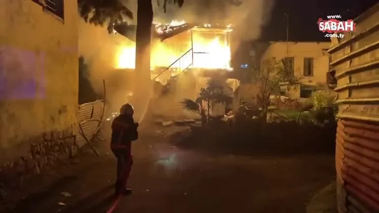 Tarsus’ta bir evde çıkan yangın çevrede panik yarattı | Video