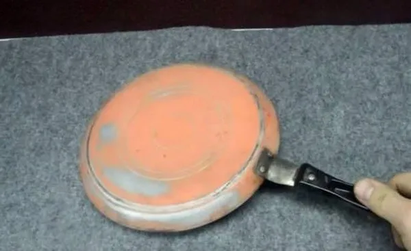 Paslı tavadan yaptığına bakın!