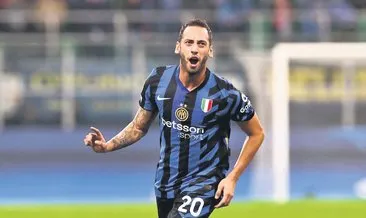 Hakan Çalhanoğlu masaya oturuyor!