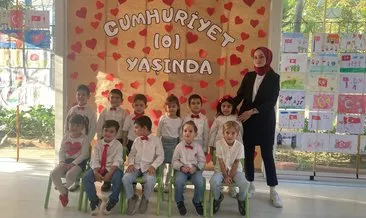 Anaokulu çocuklarından coşkulu 101. Yıl gösterisi: Minikler kalplerindeki vatan sevgisini kağıda böyle döktüler #istanbul