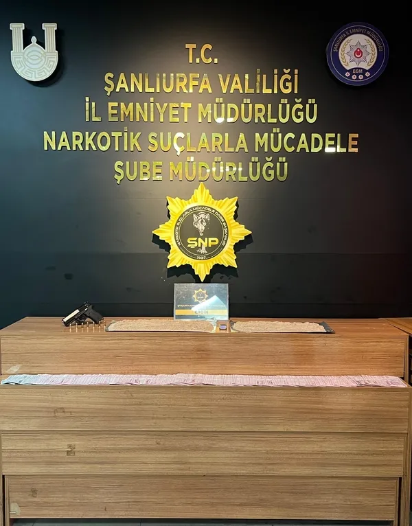 sanliurfa-merkez-ve-viransehirde-uyusturucu-operasyonu-2-tutuklama-1739605749340.jpg