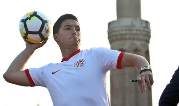 Nasri 6 ay futboldan men edildi