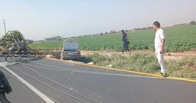 Şanlıurfa'da otomobil elektrik direğine çarptı #sanliurfa