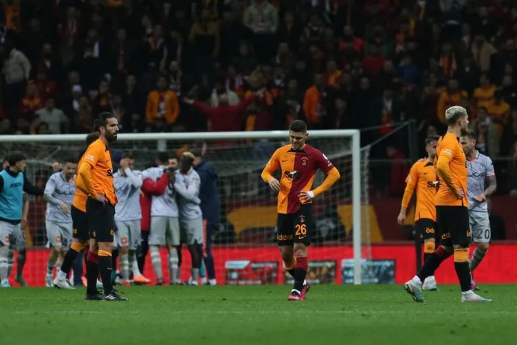 Son dakika haberi: Galatasaray’dan aslan gibi transfer! Okan Buruk Icardi’nin yerine onu istedi...