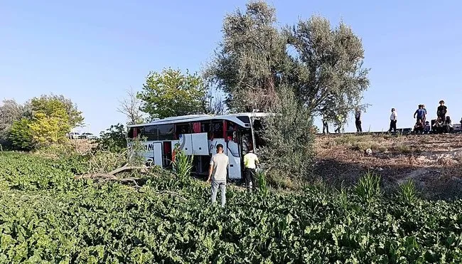 Konya’da yolcu otobüsü şarampole uçtu: 3’ü çocuk 7 kişi yaralandı!