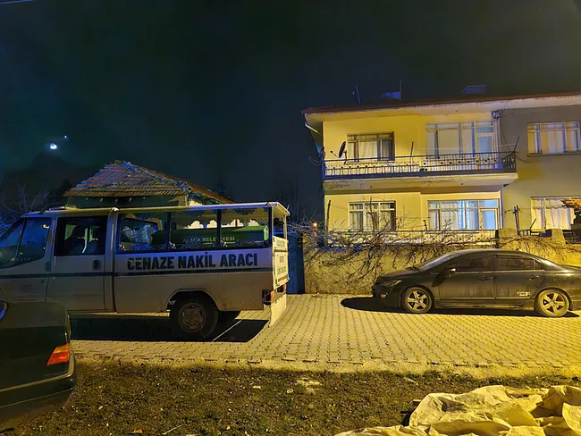 corumda-yalniz-yasayan-kadin-evinde-olu-bulundu-1735930001141.jpeg