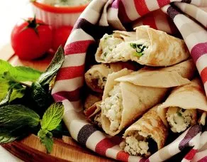 Fırında Beşemel Soslu Ispanaklı Dürüm
