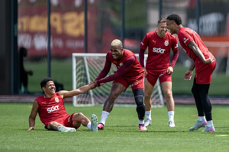 Galatasaray’dan sürpriz transfer atağı! Taraftar Osimhen’i beklerken...