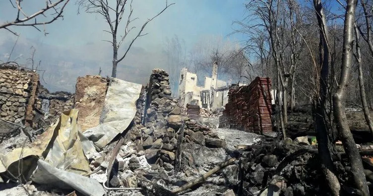 Çankırı’da büyük yangın: 25 ev kül oldu