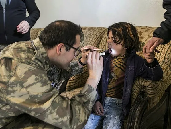 Teröristlerden arındırılan Cinderes'e Türk Kızılayı hayat oluyor
