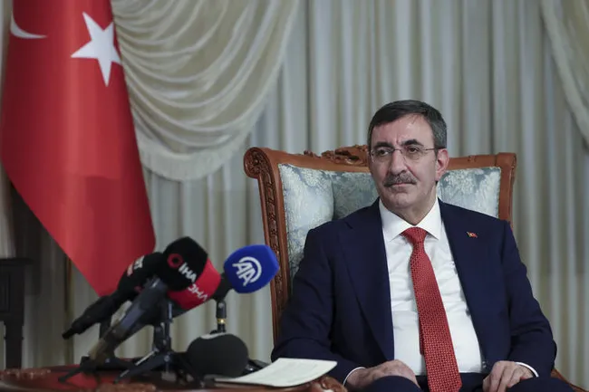 cumhurbaskani-yardimcisi-yilmaz-kktcde-is-birligi-icinde-yolumuza-devam-edecegiz-1770928673437.jpg Cumhurbaşkanı Yardımcısı Yılmaz KKTC'de: