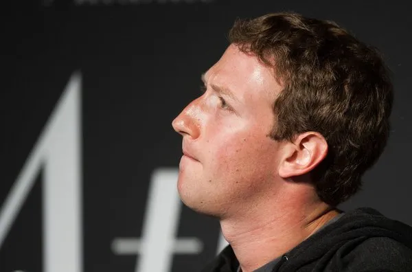 Mark Zuckerberg'in Tim Cook'a olan cevabı gecikmedi!