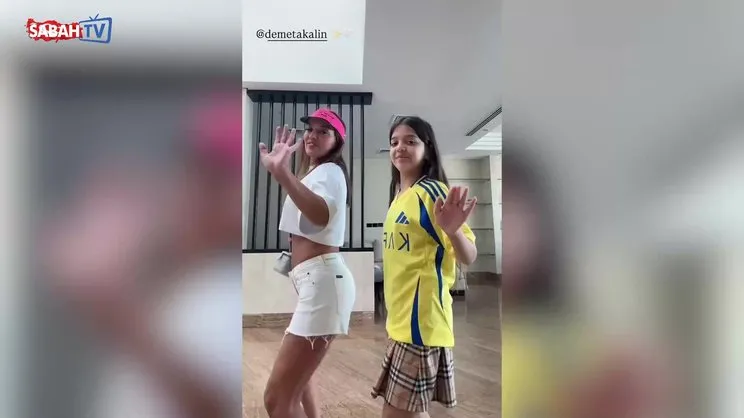 Demet Akalın kızı Hira ile böyle dans etti | Video