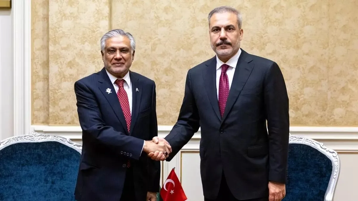 Bakan Fidan Pakistanlı mevkidaşı ile telefonda görüştü! Bakan Fidan Pakistanlı mevkidaşı ile telefonda görüştü!