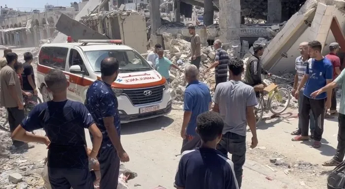 Siyonist İsrail’den yine soykırım: 2’si çocuk 13 Filistinli katledildi
