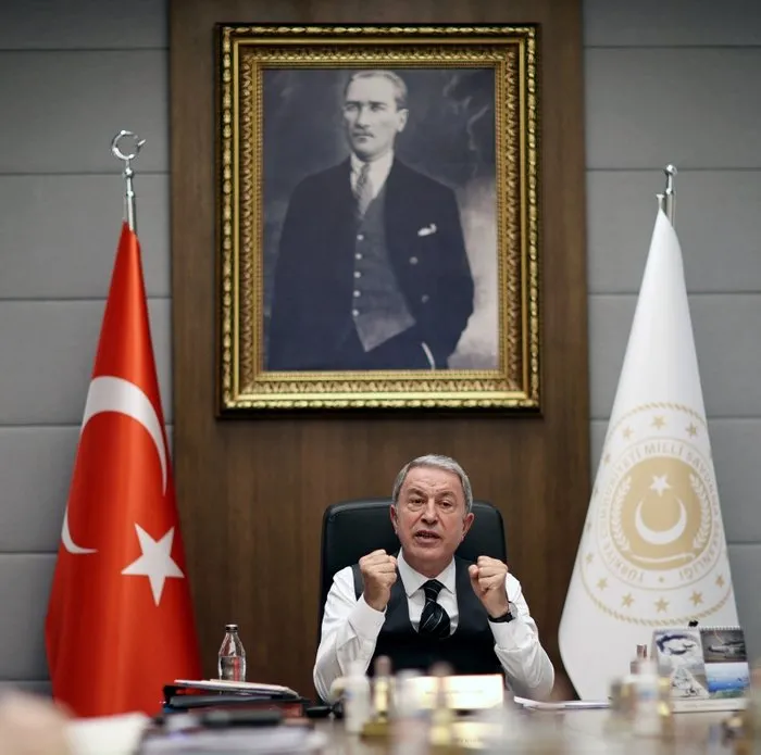 son-dakika-milli-savunma-bakani-hulusi-akardan-rusya-ukrayna-savasi-ve-montro-aciklamasi-1646467669759.jpg
